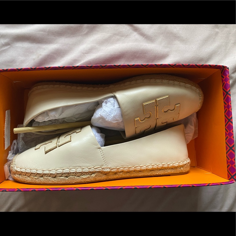 Tory burch ines espadrille size 8 nwt new cream